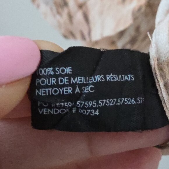 CLUB MONACO | 100% Silk Blouse Sheer Patterned Beige Sz XS - Picture 5 of 5